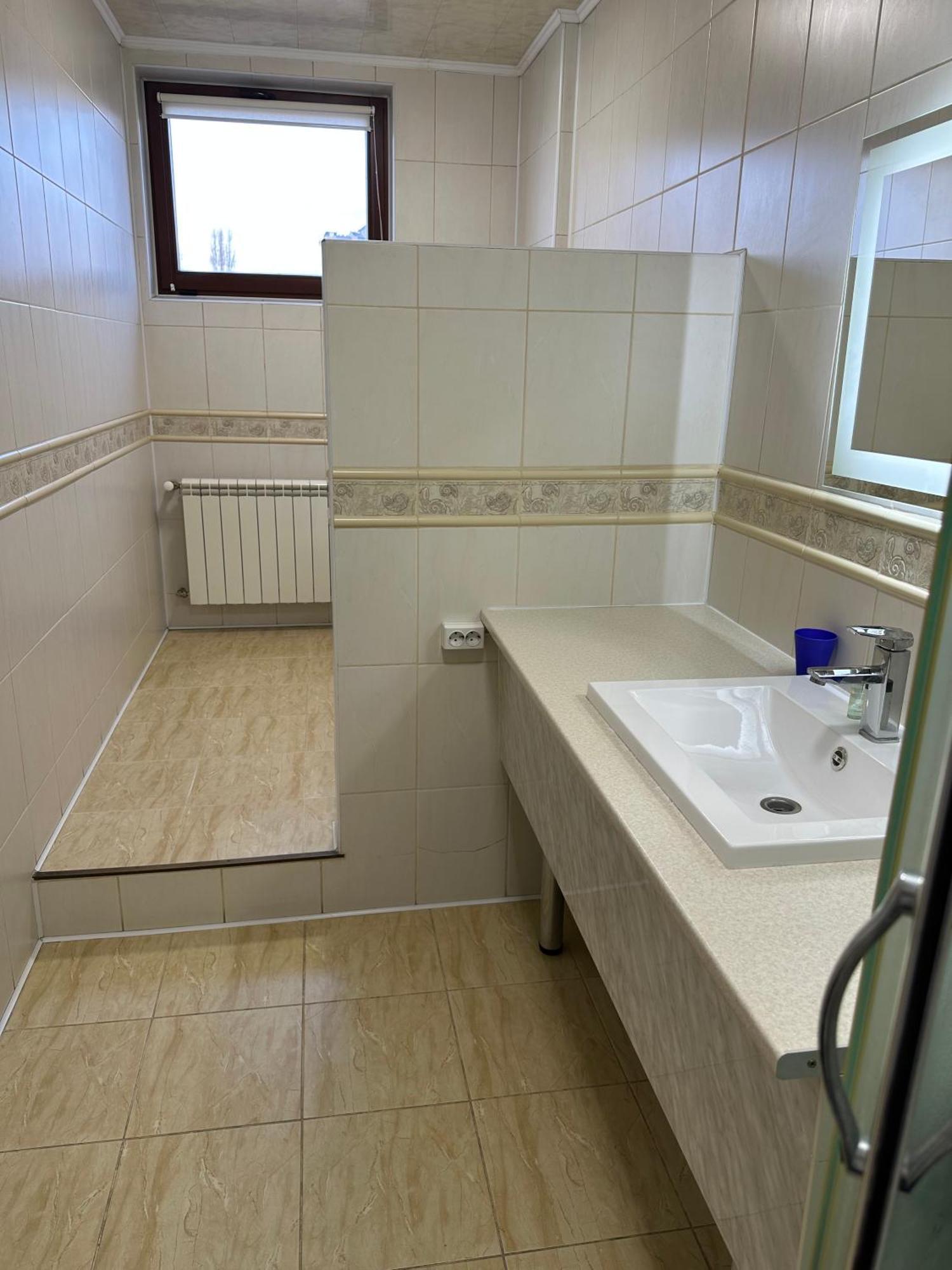 فندق Hotel&restaurant Senator تريسكافيتس