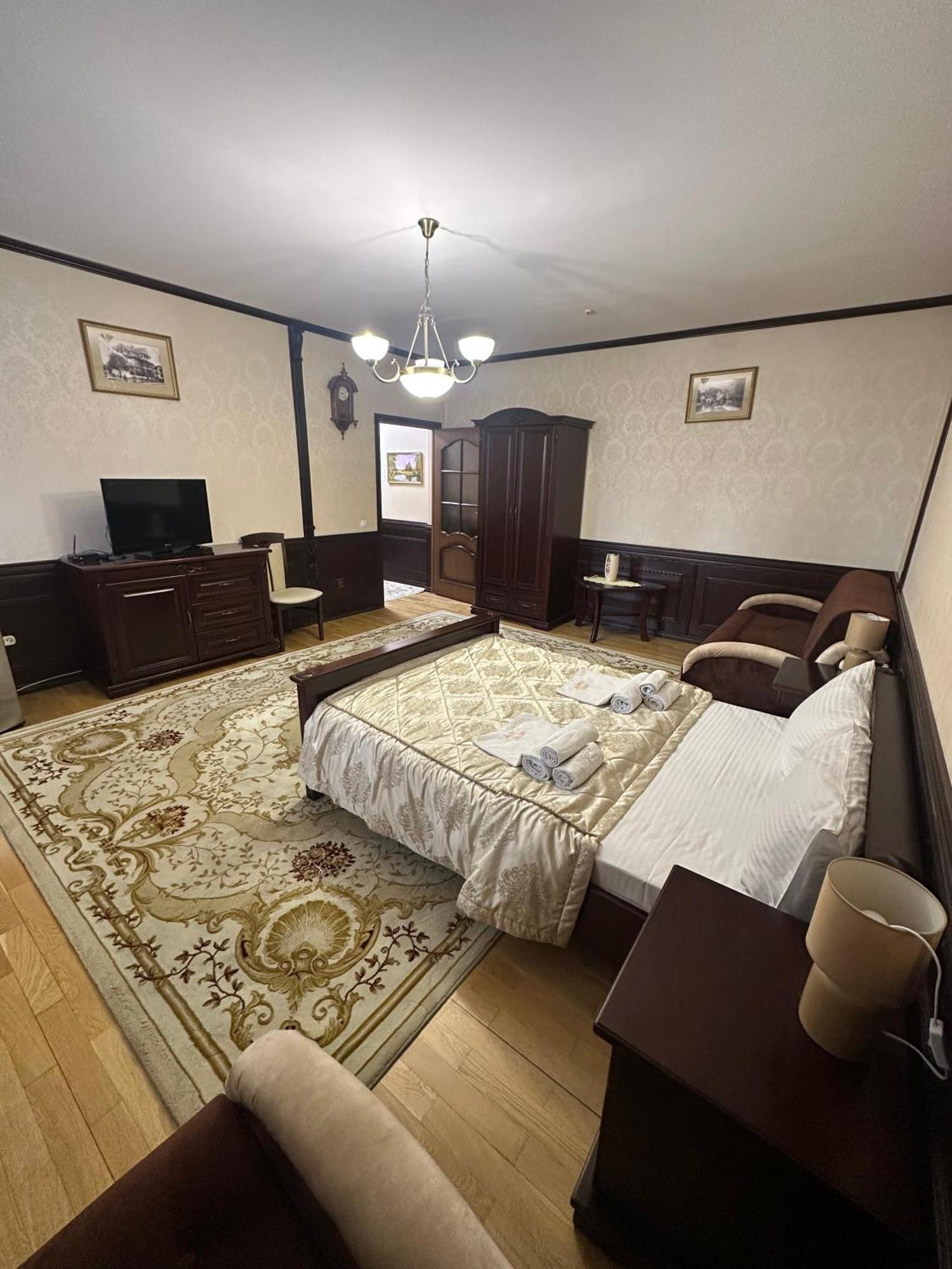 Hotel&restaurant Senator 3* تريسكافيتس