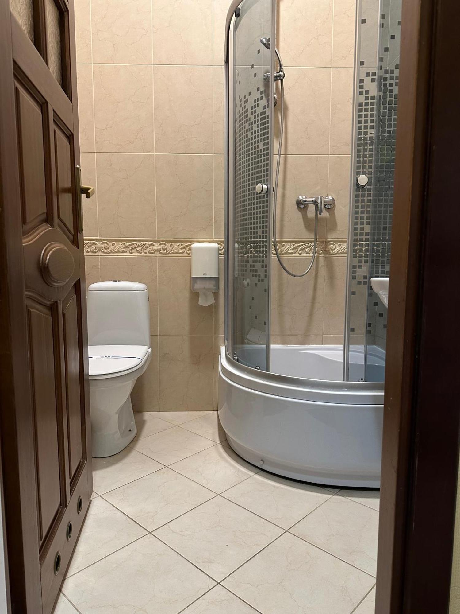 Hotel&restaurant Senator فندق 3*