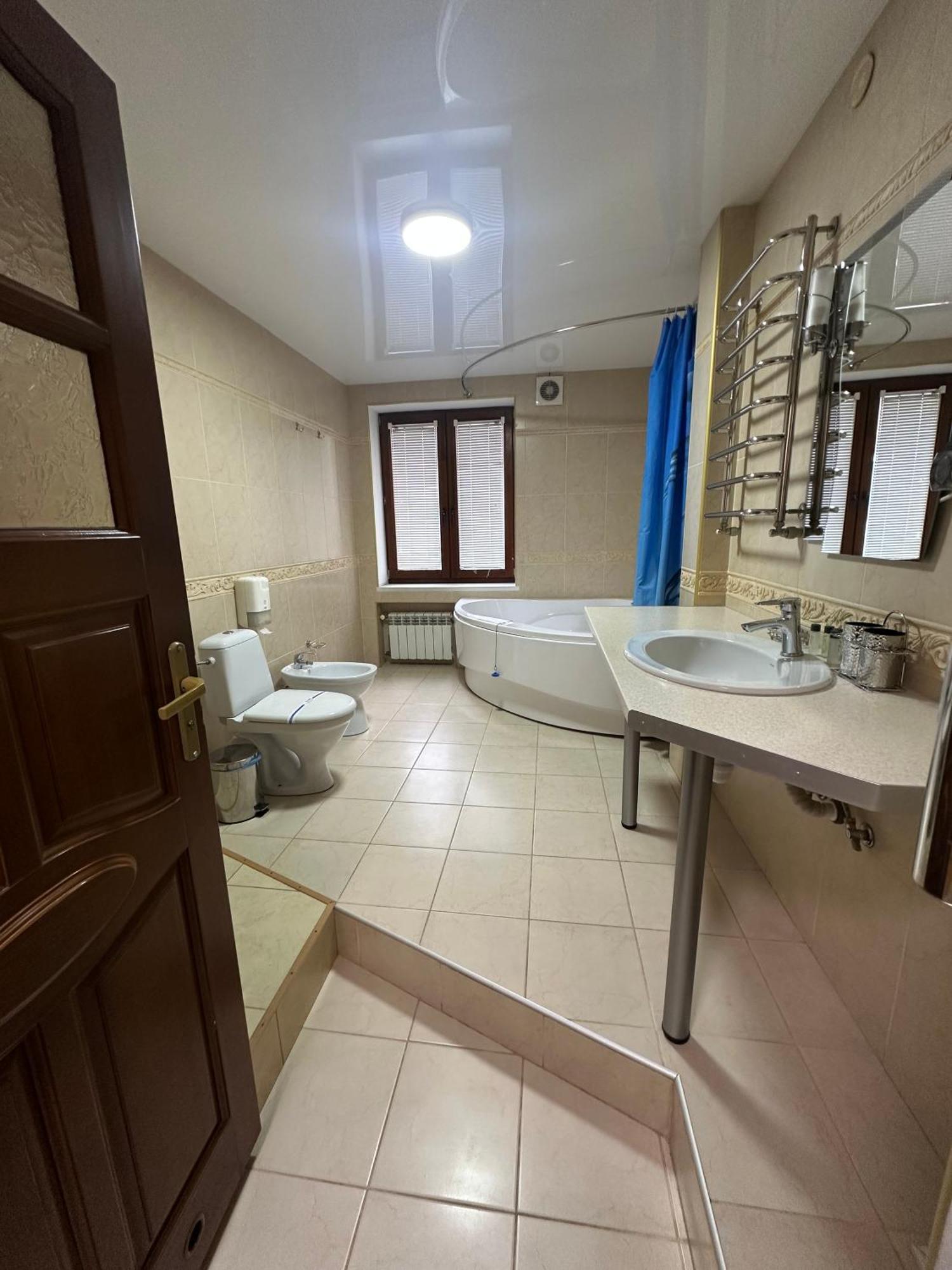 فندق Hotel&restaurant Senator 3*