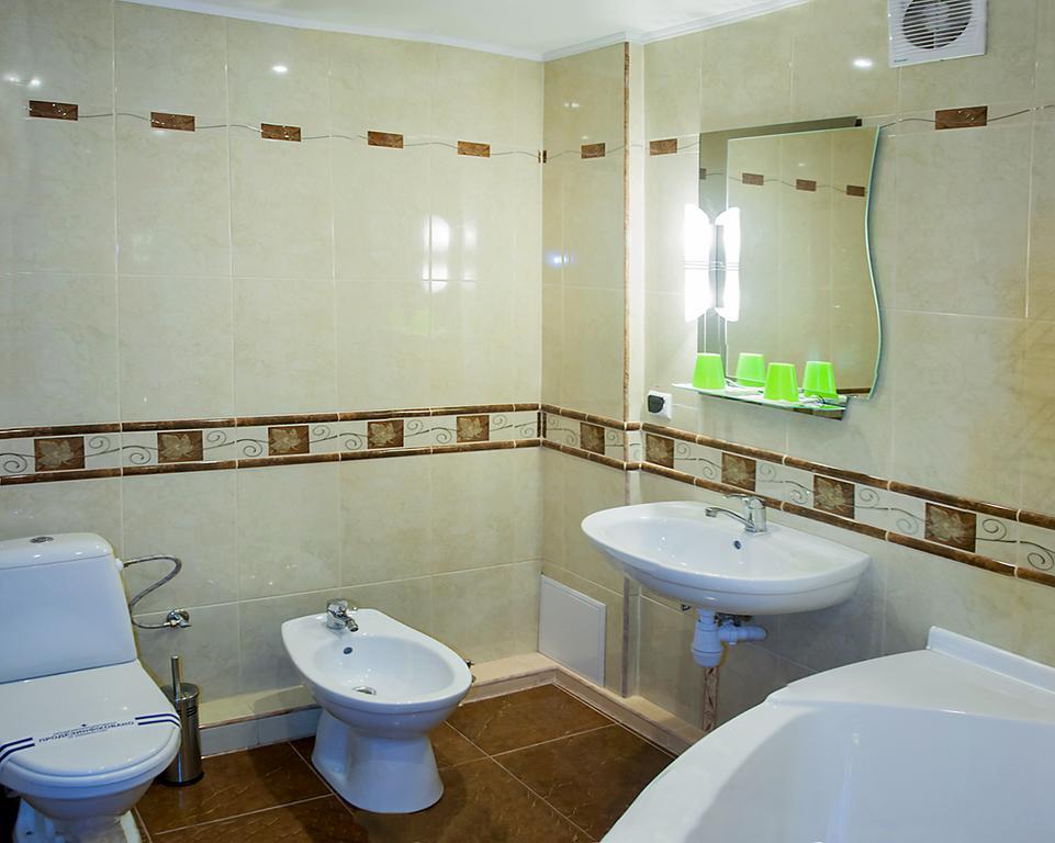 Hotel&restaurant Senator 3* تريسكافيتس